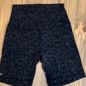 Leopard bike shorts